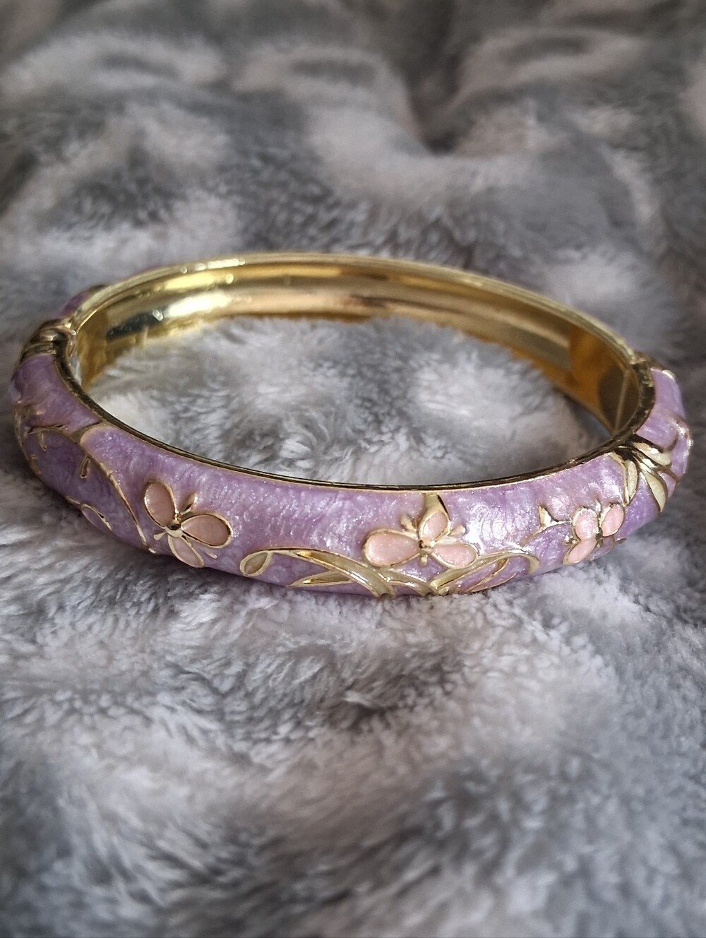 Gold-Tone Light Lavender Floral Enamel Bangle Bracelet
